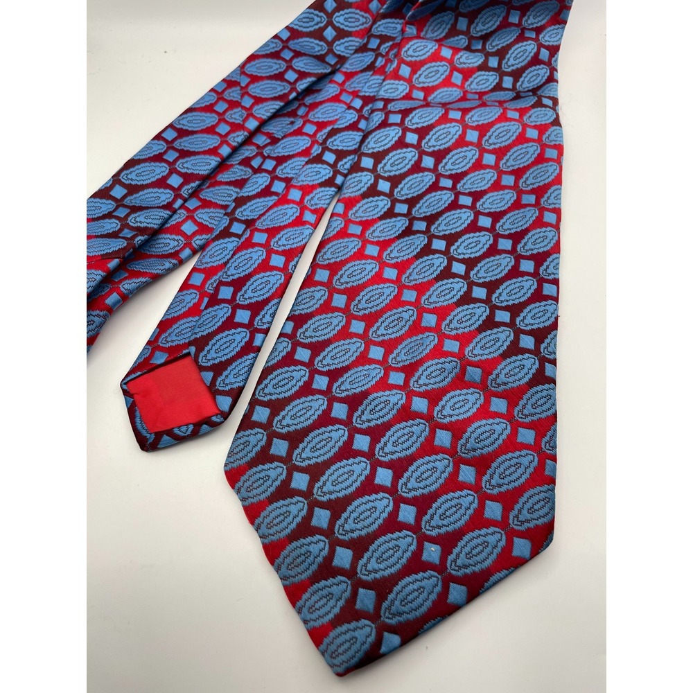 Vintage Wembley Wemlon Red Blue Geometric Ovals Diamonds Wide Necktie 4 Inch
